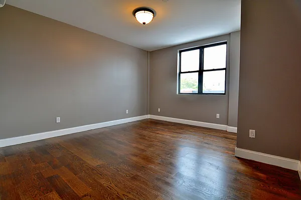 Rented by Hagstrom Management Inc | media 106