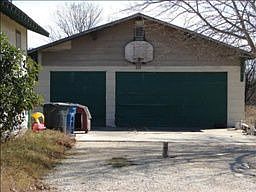 1st image of 2911 Sunset Dr