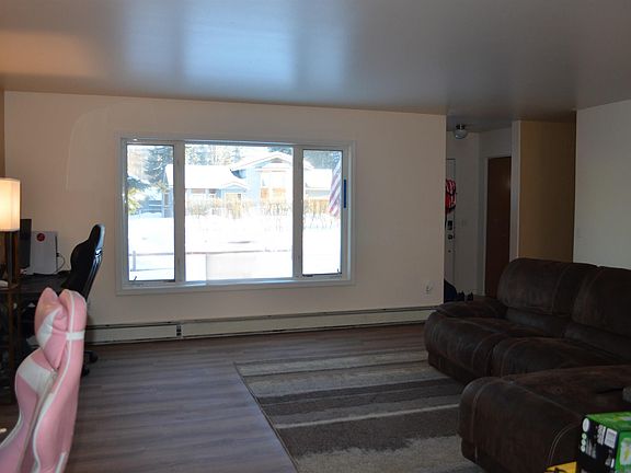 3rd image of 445 Cindy Dr