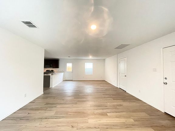 3rd image of 5631 Elkwood Dr