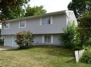 824 Riley St, Lansing, MI 48910