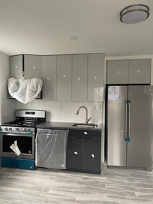 Rented by E Realty International Corp | media 11