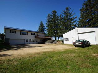 3144 County Road Q, Dodgeville, WI 53533
