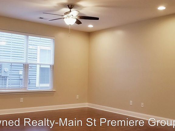 5th image of 2402 Poplar Grove Pl
