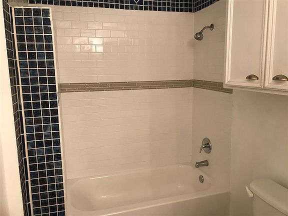 5th image of 2224 N Austin Ave