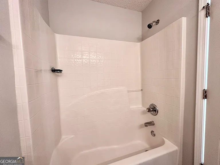 2042 Bayrose Cir #42B — Photo 11