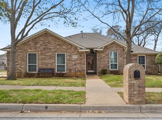 5602 Bright Star Trl, Arlington, TX 76017