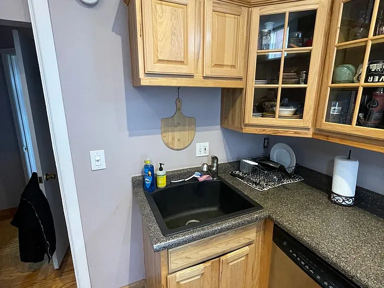 156 S Lincoln St — Photo 10