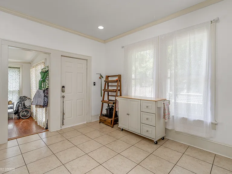 403 Boulevard St — Photo 8