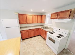 15 Rose St #3RDFL, Stamford, CT 06906