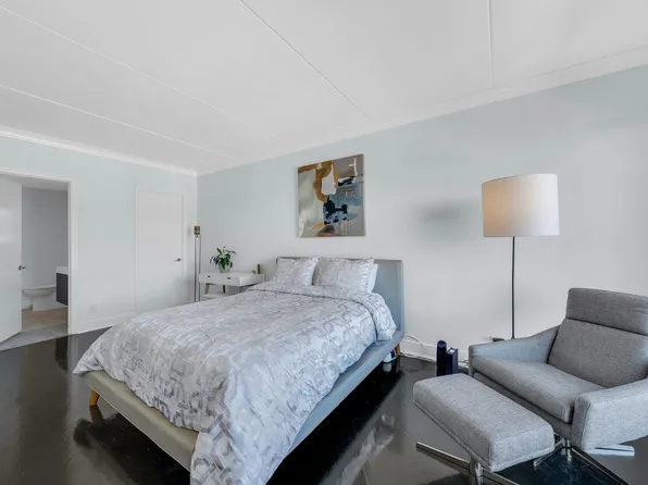 1077 River Road image 11 of 33