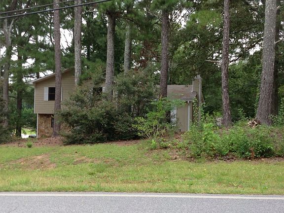 4th image of 2461 Cedar Dr
