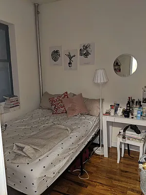 Rented by Dekom Inc. | media 15