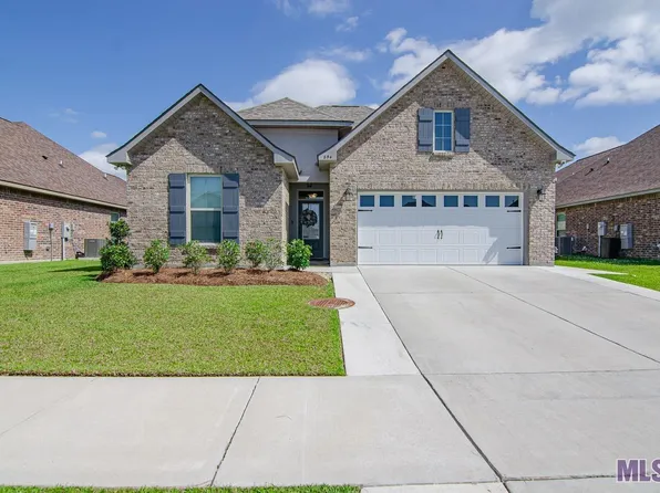 894 Beaumont Dr, Gonzales, LA 70737