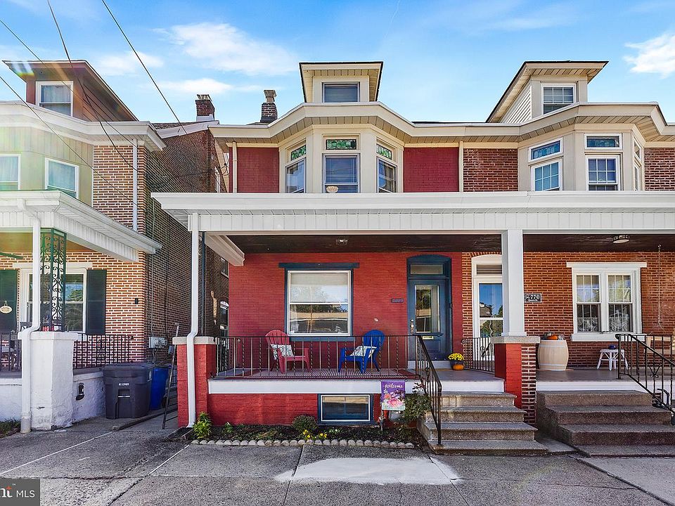 1st image of 772 Queen St