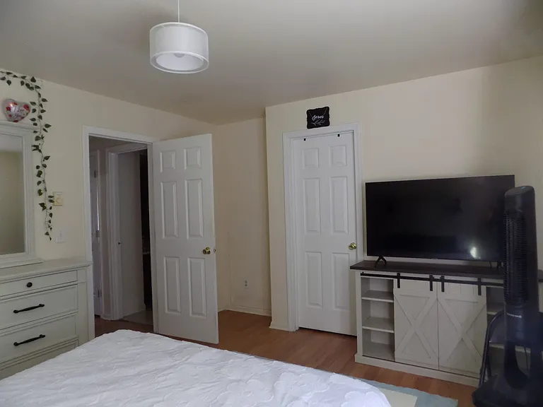 112 Willow Spgs — Photo 10