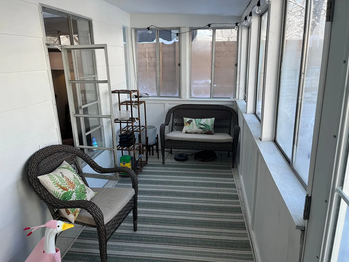 Sunroom - 4704 W 41st Ave