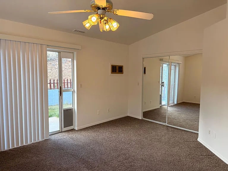 9800 E Lakeshore Dr — Photo 12