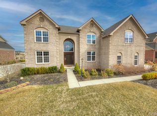 50869 Silverton Dr, Canton, MI 48187