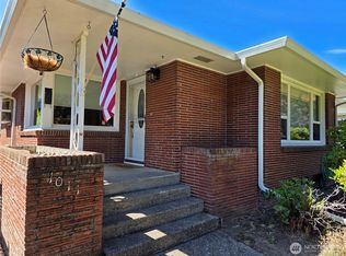 1011 21st Ave, Longview, WA 98632