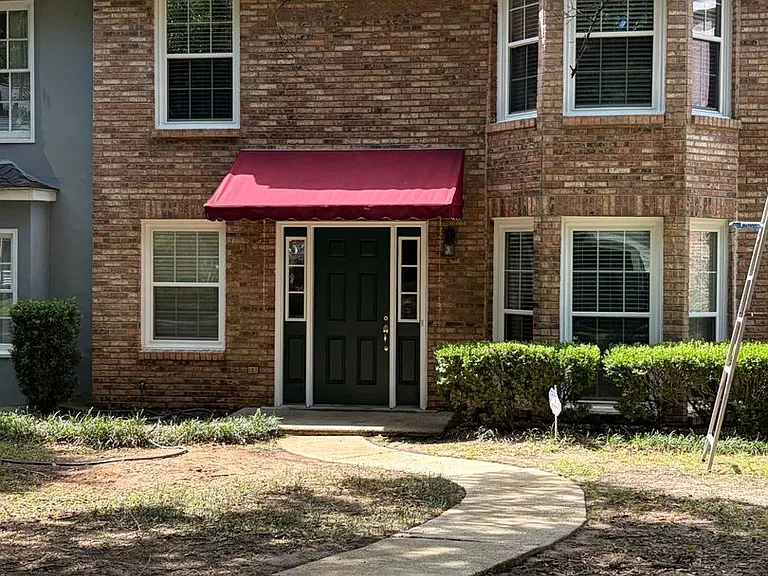 6017 Sussex Dr — Photo 1