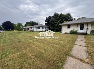 1042 6th Ave S UNIT 1, South Saint Paul, MN 55075