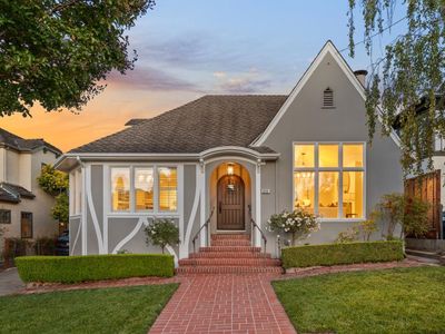 2111 Roosevelt Ave, Burlingame, CA, 94010