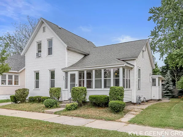 25 W 14th St, Holland, MI 49423