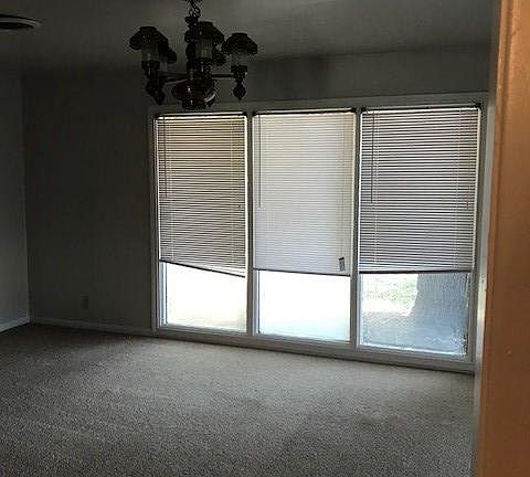3rd image of 313 W Upshaw Ave