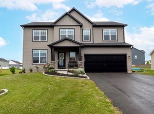 2605 Moonlight Cir, Camillus, NY 13031