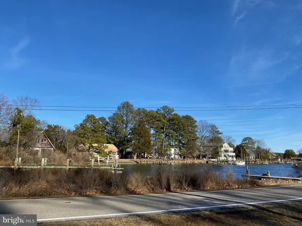 17465 Poplar St, Piney Point, MD 20674