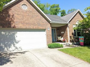 1301 Lord Fitzwalter Dr, Miamisburg, OH 45342