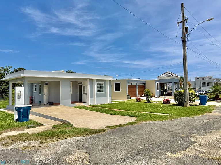 1 Calle Blvd — Photo 1