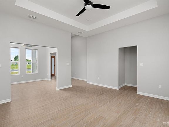 3rd image of 469 Santiago St