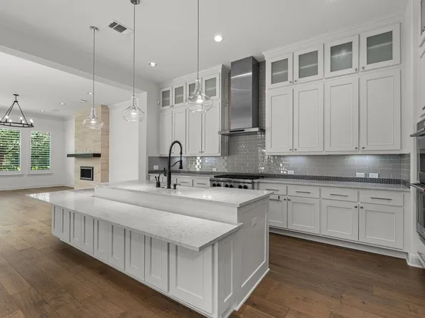 406 Woodside Ter, Austin, TX 78738