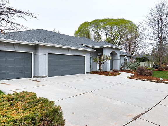 3rd image of 2488 E Bridgecreek Dr