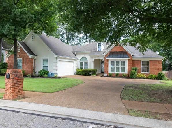 7614 Fairway Forest Dr N, Cordova, TN 38016