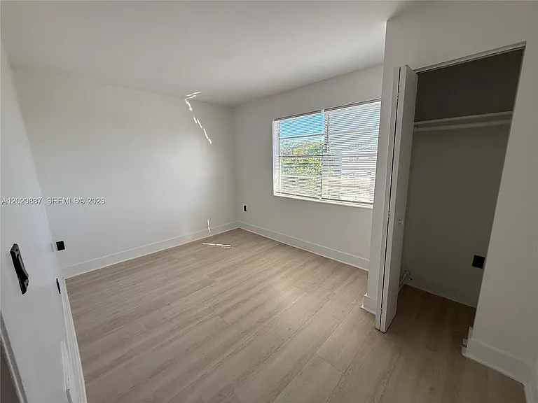 12215 W Dixie Hwy #304 — Photo 10