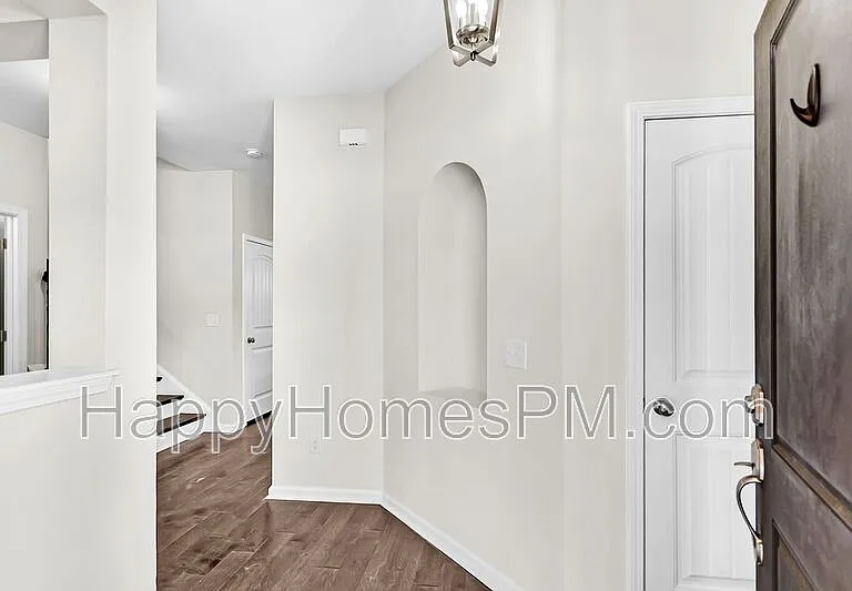 1718 Emmets Rd — Photo 13
