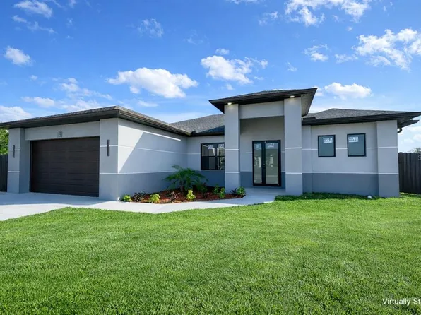 18 NE 11th Lane Cpe, Coral, FL 33909