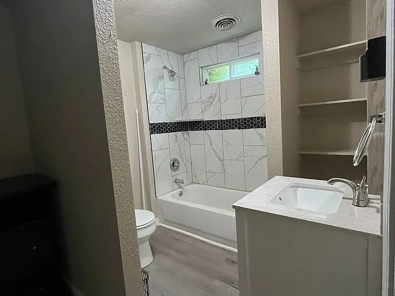 728 N Marion Ave — Photo 16