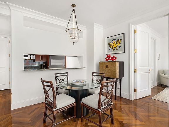 3rd image of 351 E 51st St APT 11B