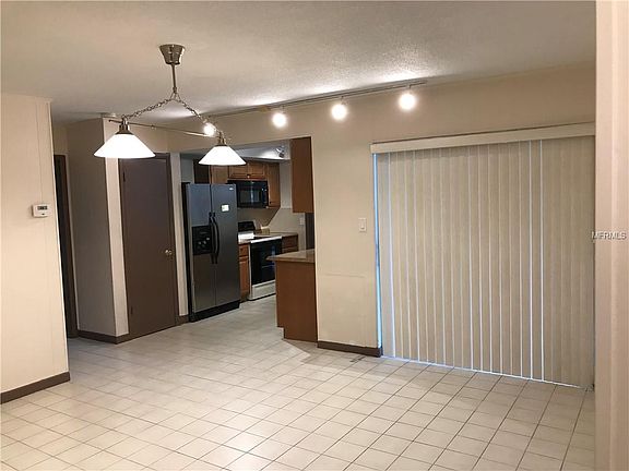 2nd image of 4124 Kingsbridge Dr