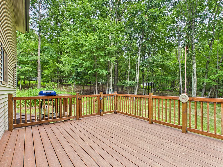 1186 Little Twig Rd #1 — Photo 5