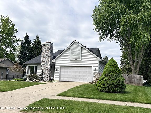 3rd image of 2325 Bush Hill Dr
