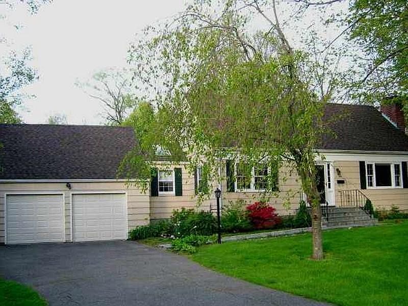 Fabulous Center Hall Cape/Colonial