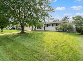 7657 Sunset Dr, Hazelwood, MO