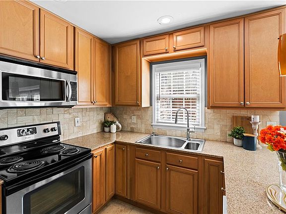 4th image of 1101 Collier Rd NW APT D5