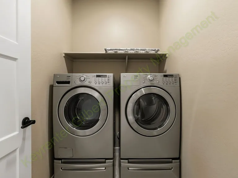 511 E 8th Ave #101 — Photo 13