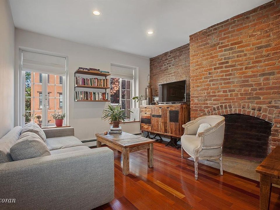 1st image of 18 Charles St APT 3A